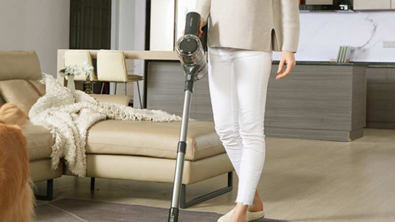 I tested a cordless vacuum which rivals the Dyson V12 and is £370 cheaper