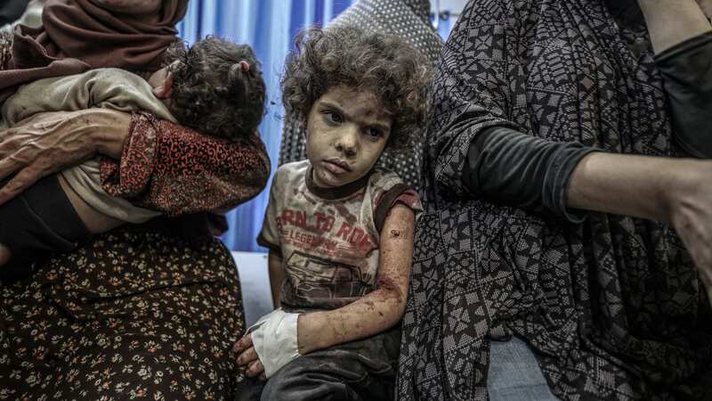 Injured people including children are brought to Al-Shifa Hospital (Image: Anadolu via Getty Images)
