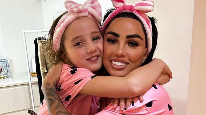 Katie Price and daughter Bunny enjoy girls