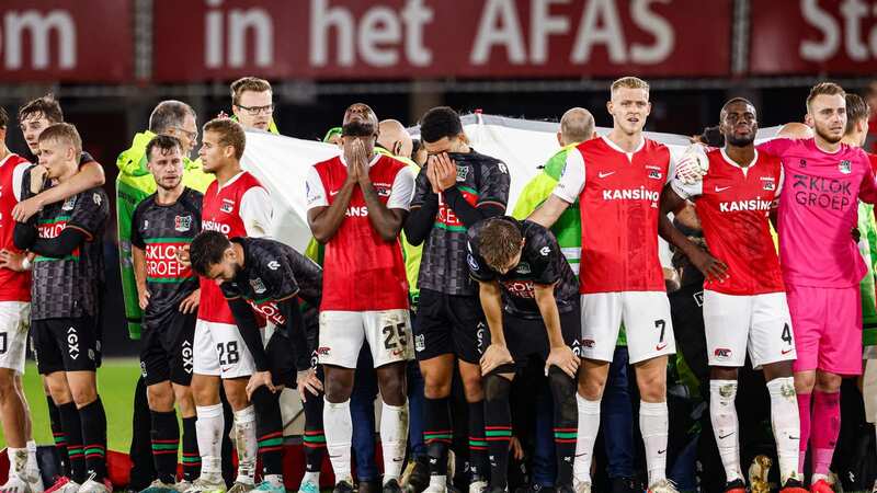 Bas Dost regained consciousness and was stretchered off (Image: NESimages/Herman Dingler/DeFodi Images via Getty Images)