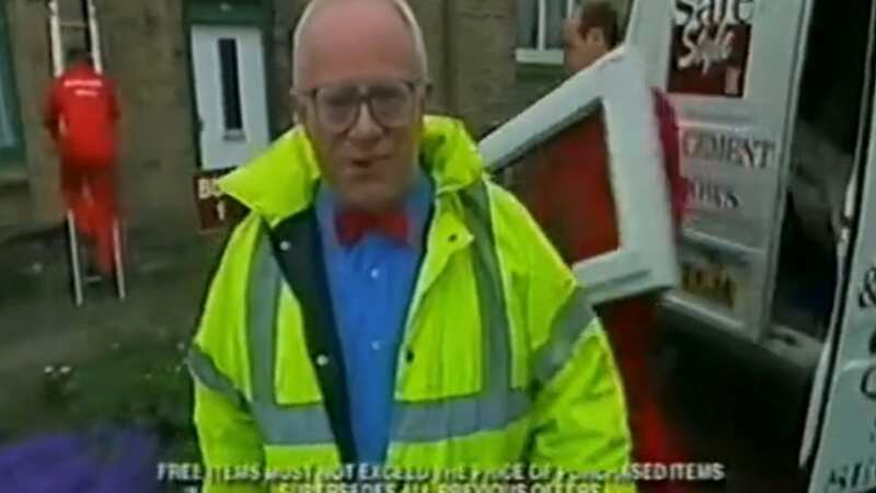 Ken Morely appearing in a Safestyle advert (Image: YouTube)