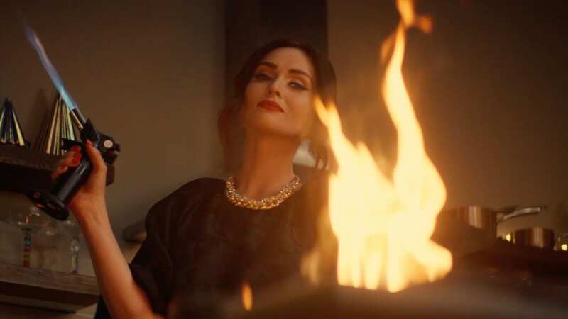 Sophie Ellis Bextor sets fire to Christmas cards in Marks and Spencer festive ad