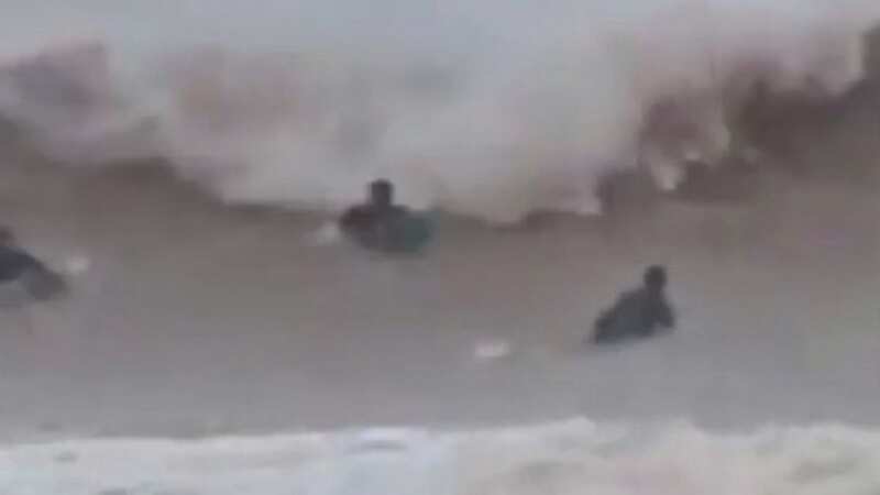 Storm Ciarán bodyboarders defy RNLI safety warnings to ride perilous waves