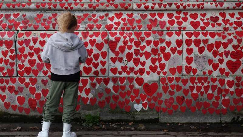 Covid-19 Memorial Wall in London (Image: AFP via Getty Images)
