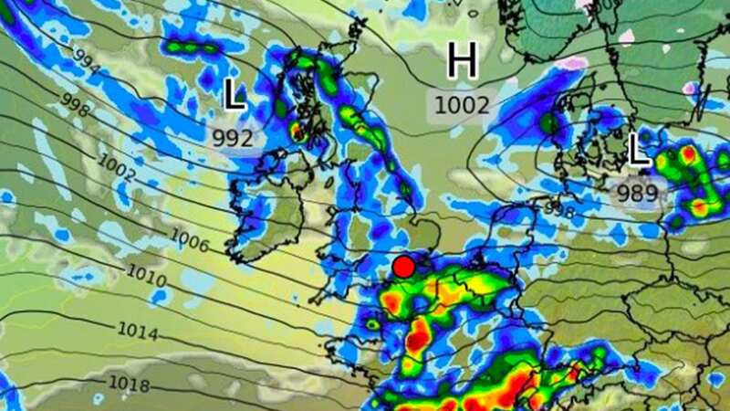 The poor weather is expected to move across southern England today (Tuesday 14 November) (Image: WX Chart)