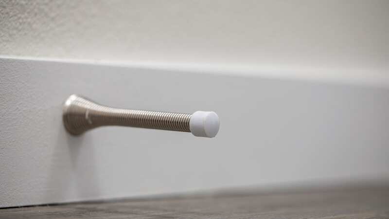 People are baffled after discovering that door springs have an 