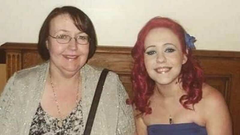 Siobhan and her mum, Geraldine, who was diagnosed with breast cancer aged just 42 (Image: Supplied)