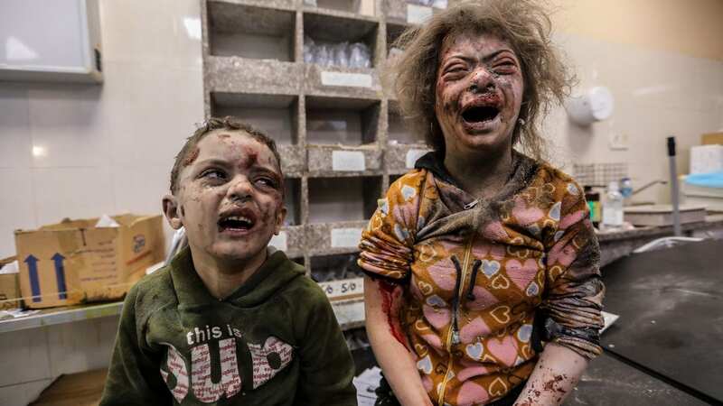 Young children injured in Israeli airstrikes arrive at Nasser Medical Hospital (Image: Getty Images)