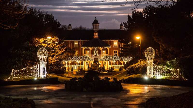 Alton Towers has a range of Festive Family Breaks on offer this Christmas, including overnight stay at Alton Towers Hotel