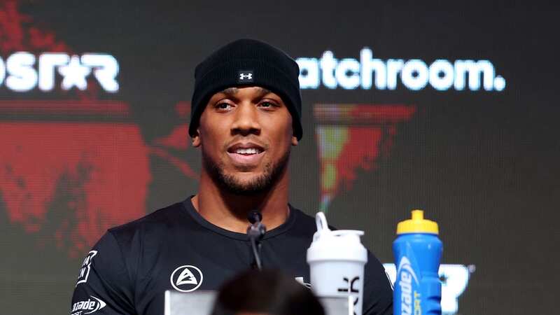 Anthony Joshua shows true colours with "fat slob" jibe at rival Tyson Fury