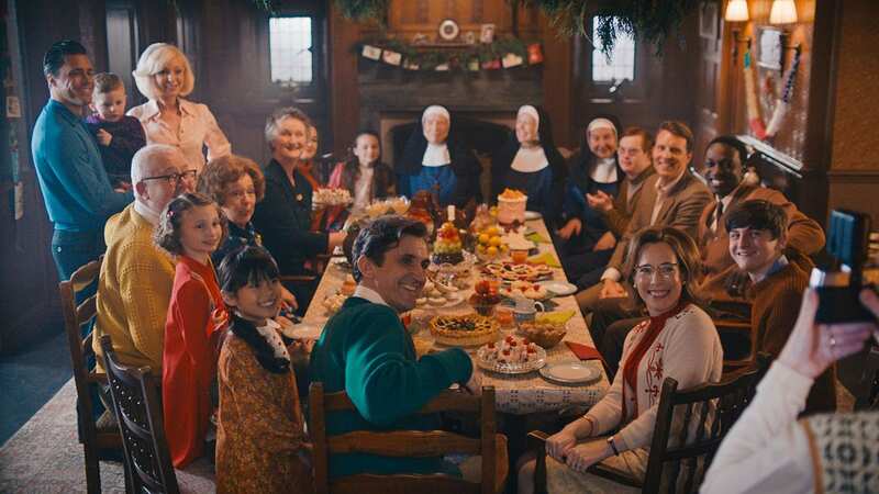 When is Call the Midwife on Christmas day and when does it end?