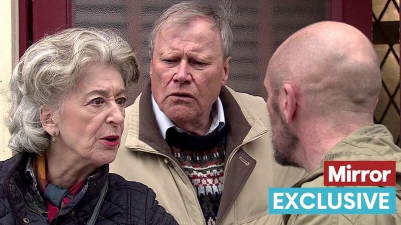 Evelyn confronts Terry in Corrie with Roy backing her up