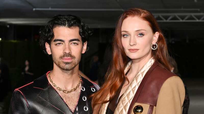 Joe Jonas and Sophie Turner determine who the kids will spend Christmas with