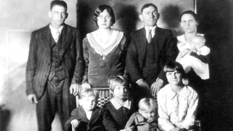 This chilling family photo was taken shortly before Charles Lawson, middle right in the back row, massacred his family (Image: WFMY 2)