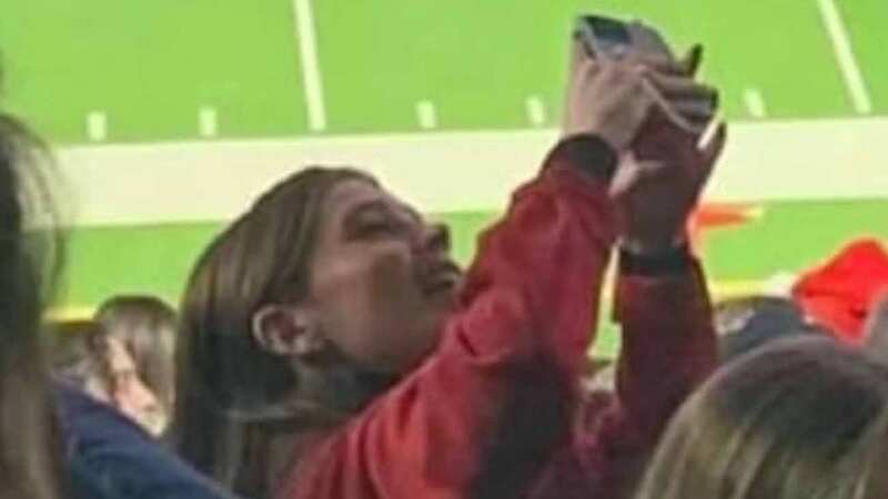 Hailee Steinfeld was watching on from the wings as the Buffalo Bills won versus the Los Angeles Chargers (Image: SteinfeldSource/ Twitter/ X)