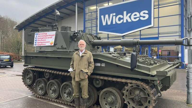 Paul Gibbons makes his feelings known outside Wickes store