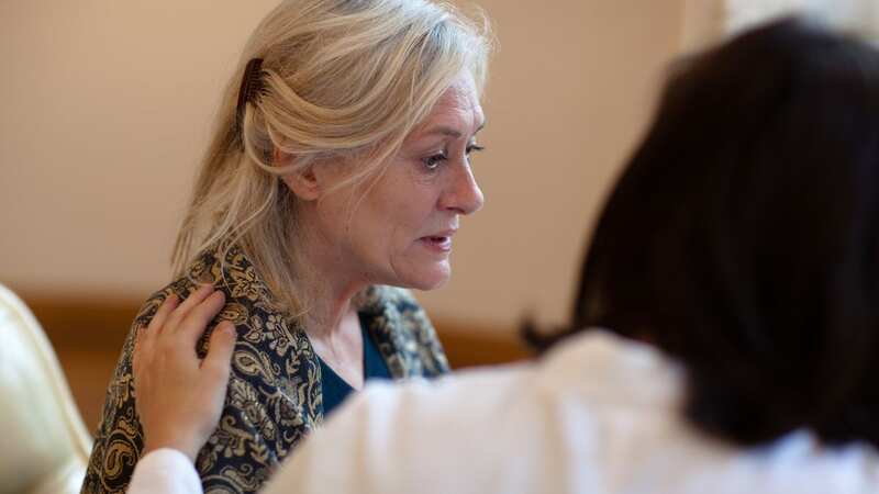 There are several dementia symptoms to look out for (Image: Getty Images)