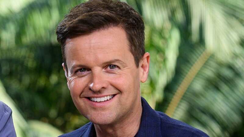 Declan Donnelly leaves pubgoers speechless with impromptu performance