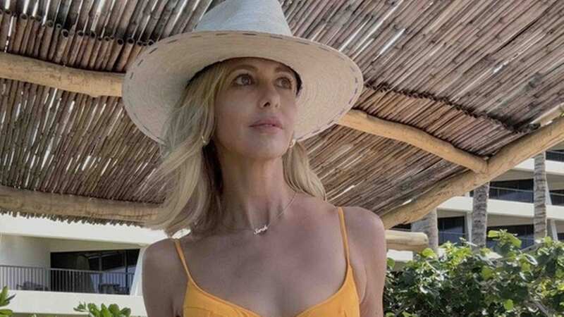 Sarah Michelle Gellar shows off incredible figure whilst relaxing on holiday with husband Freddie Prinze Jnr