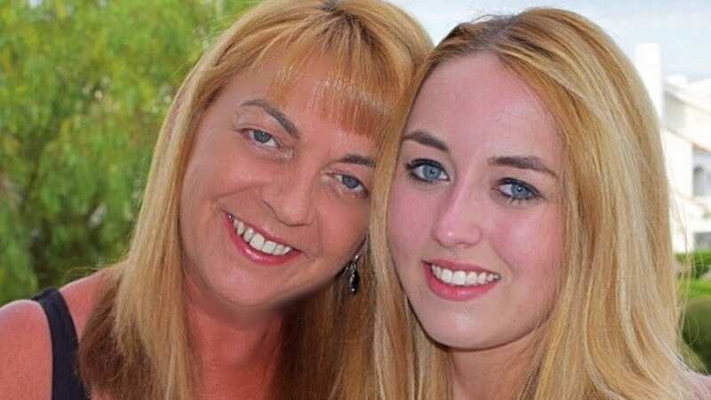 Katie Allan, pictured with mum Linda, ended her own life (Image: Daily Record)