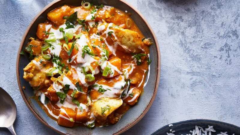 Slimming World no-fuss creamy chicken recipe is a winner for mid-week dinner (stock photo]) (Image: Recipe photographer - Nassima Rothacker)