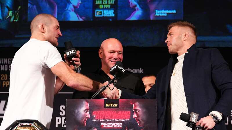 Sean Strickland (left) fights Dricus Du Plessis at UFC 297