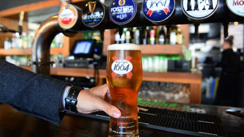 MPs are supporting a proposal to make it easier for pubs to extend their opening hours (Image: PA Archive/PA Images)