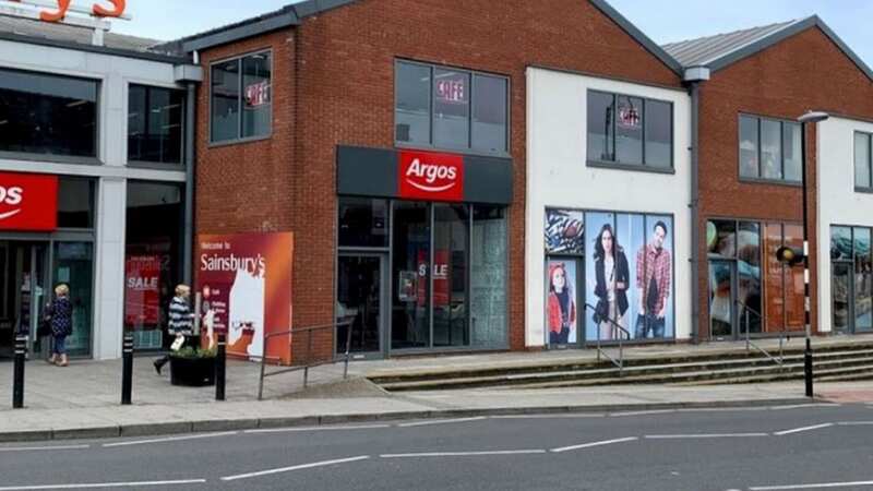 A much contested pizza shop could open next to Argos in a Staffordshire high street (Image: Pllaning Application)