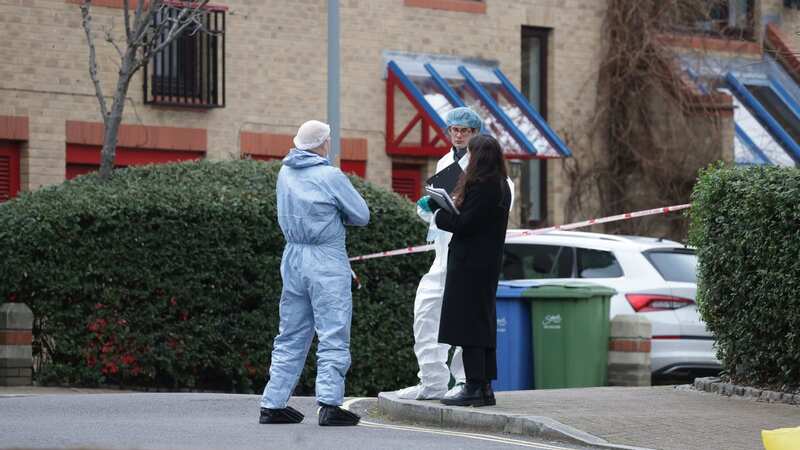 Man shot dead by police had sword, crossbows, hatchet, and body armour