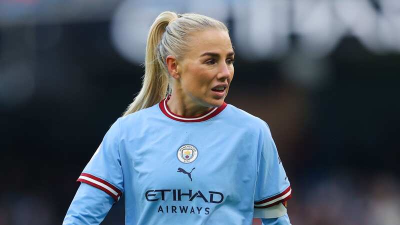 Alex Greenwood believes Manchester City can win take the league title off Chelsea