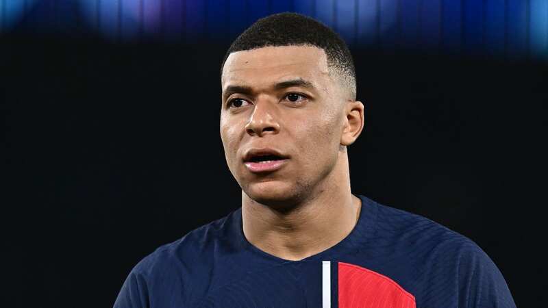 Arsenal told to consider "giving up" three players to complete Mbappe transfer