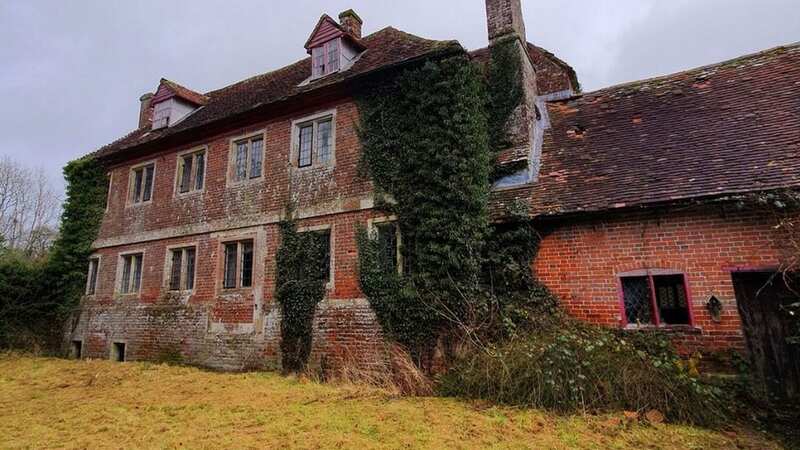 An explorer believes she saw a ghost in the abandoned mansion in Wiltshire (Image: Credit: Jayde McKenner/Pen News)