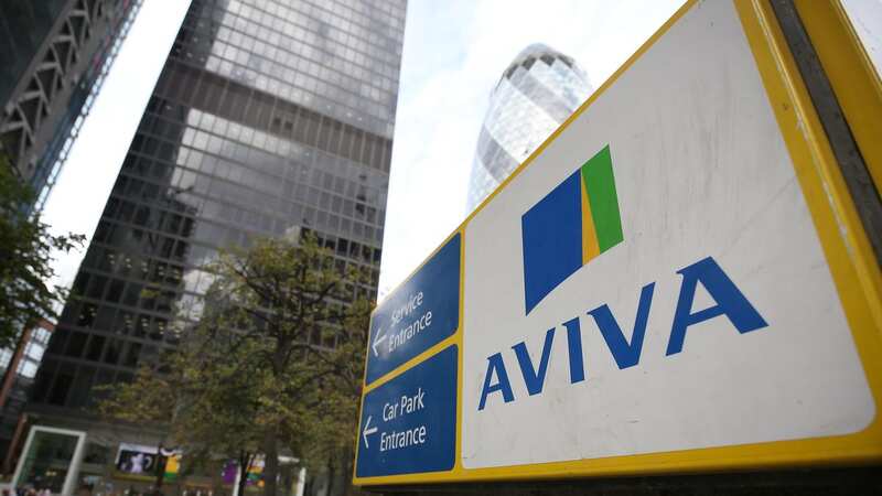 Insurance giant Aviva has struck a £242 million deal that will see it return to the Lloyd