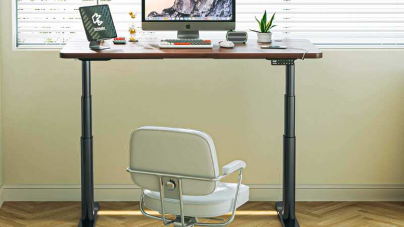 Maidesite Th2 Pro Plus motorised standing/sitting desk (Image: Maidesite)