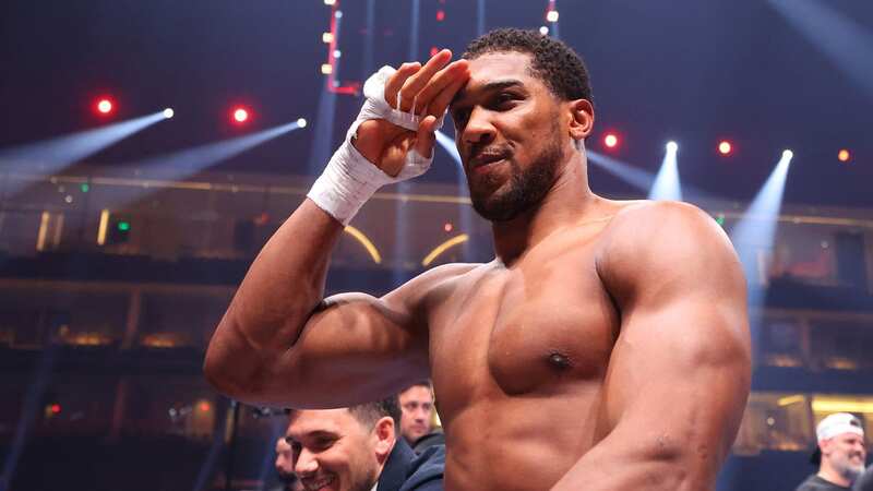 Anthony Joshua sends message to Tyson Fury after knocking out Francis Ngnanou