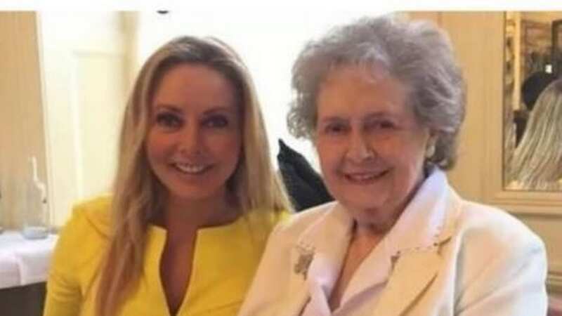 Carol Vorderman shares heartbreaking photo of late mum