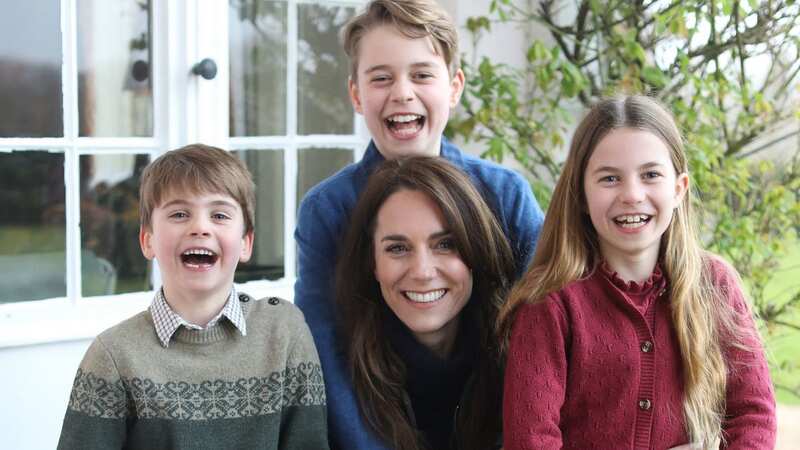 Royal Family ignores Kate photo 