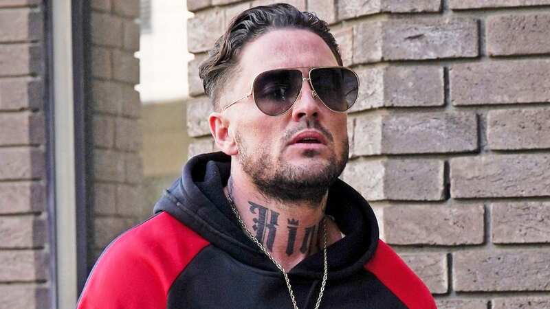 Stephen Bear living with his mum and shopping at Aldi after 