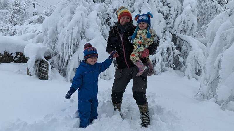 Laura Phoenix with her daughters Cecelia and Nova in a Bulgarian winter (Image: Laura Phoenix/SWNS)