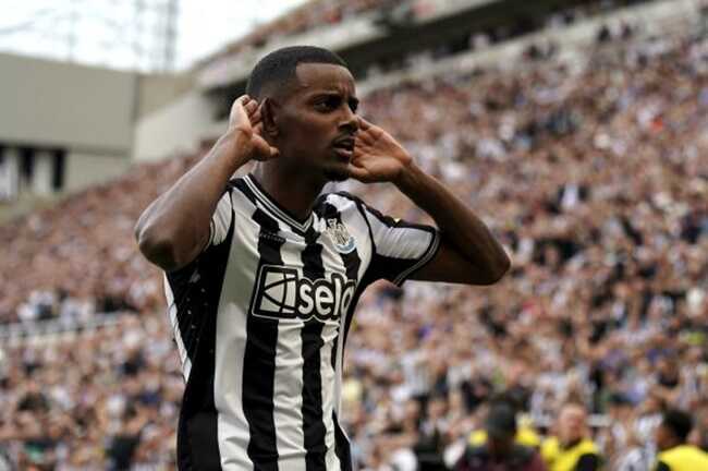 Newcastle striker Alexander Isak’s luxury house targeted by ’professional burglars’