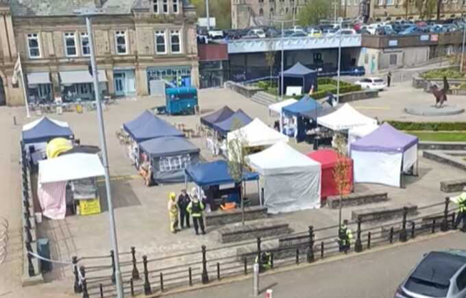 Urgent lockdown in Darwen town centre after grenade found near Wetherspoons sparking huge emergency response