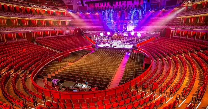 Royal Albert Hall members accused of profiting from seats reserved for charity gigs