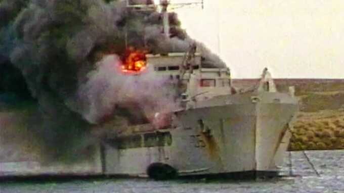 Troops cleared of blame for Falklands ship bombing