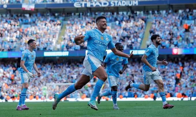 Manchester City defeats West Ham to win fourth consecutive Premier League title