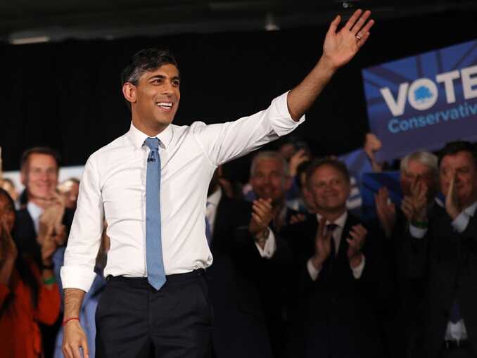 Rishi Sunak launches Tory campaign by ’forcibly removing’ journalist on live TV
