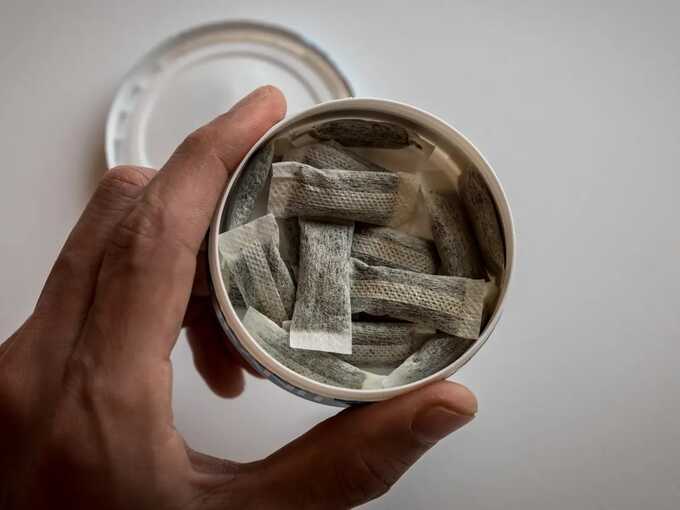 Half of players using snus would like to stop - study