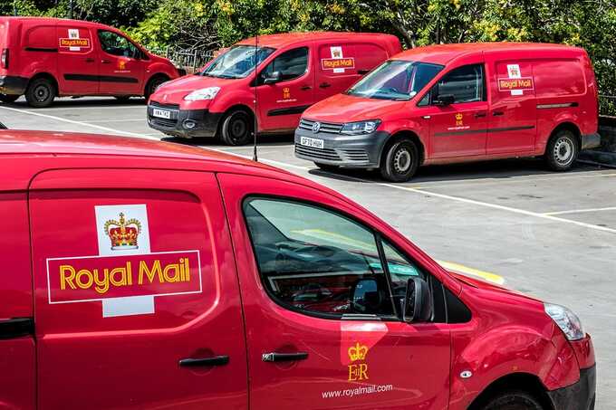 Royal Mail owner agrees to £3.6bn takeover by ’Czech Sphinx’ Daniel Kretinsky
