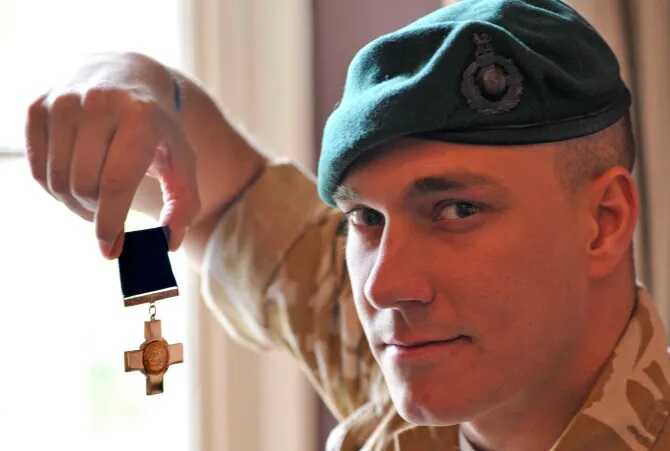 Decorated Royal Marine hero who saved comrades’ lives in Afghanistan arrested & held in Dubai for 7 months for ‘spying’