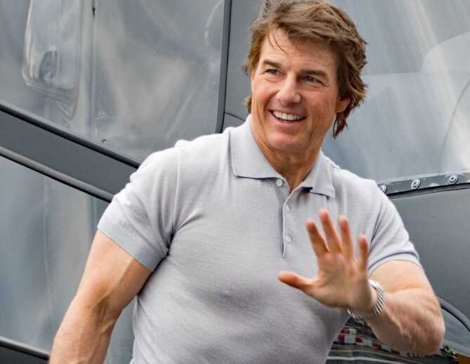 Tom Cruise mistakenly tried to get into Rishi Sunak’s car after landing at the London Heliport