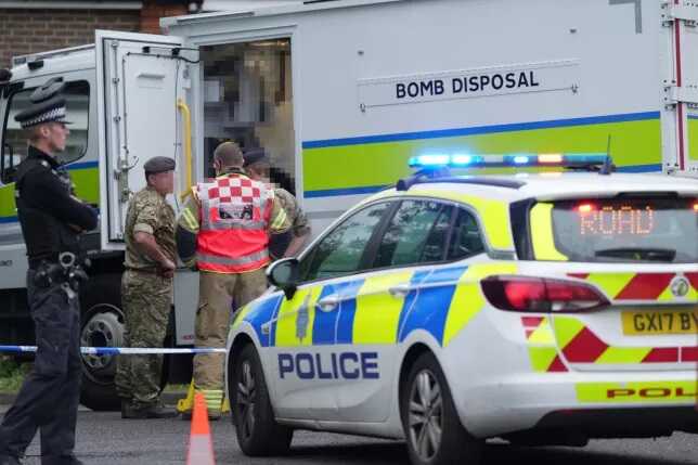 Bomb squad rushes to Tory Party headquarters in response to a ’suspicious package’
